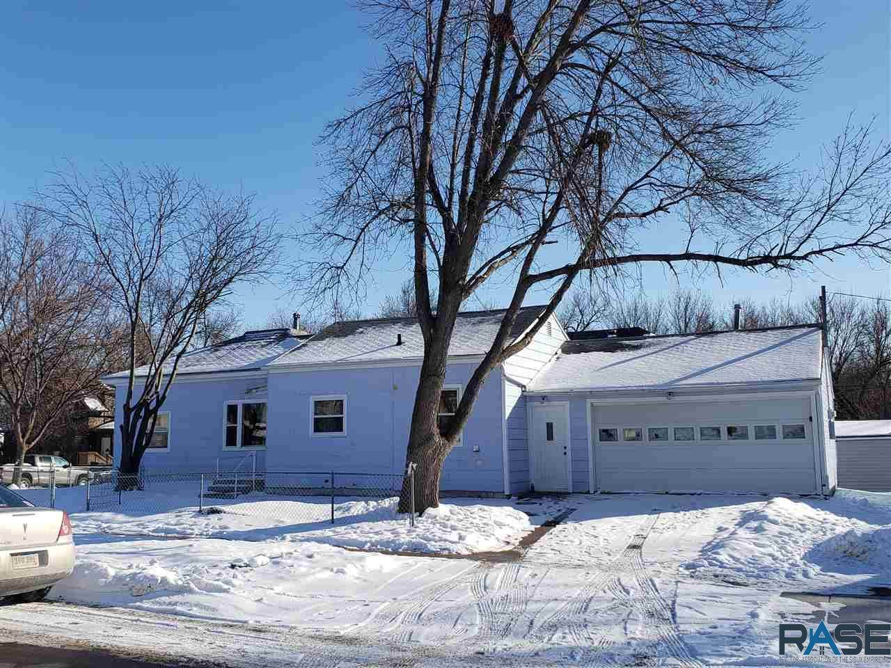 403 Walts Ave - Photo 1