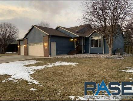 700 Sandberg Dr - Photo 1
