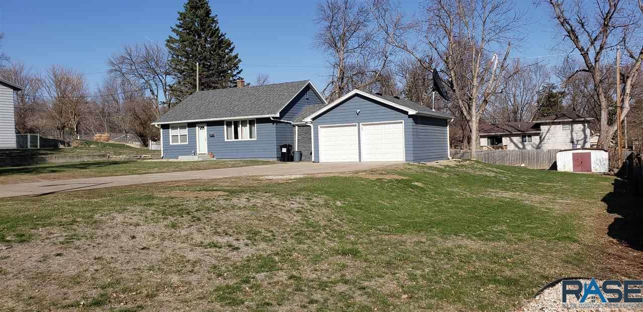 2820 Western Ave - Photo 1