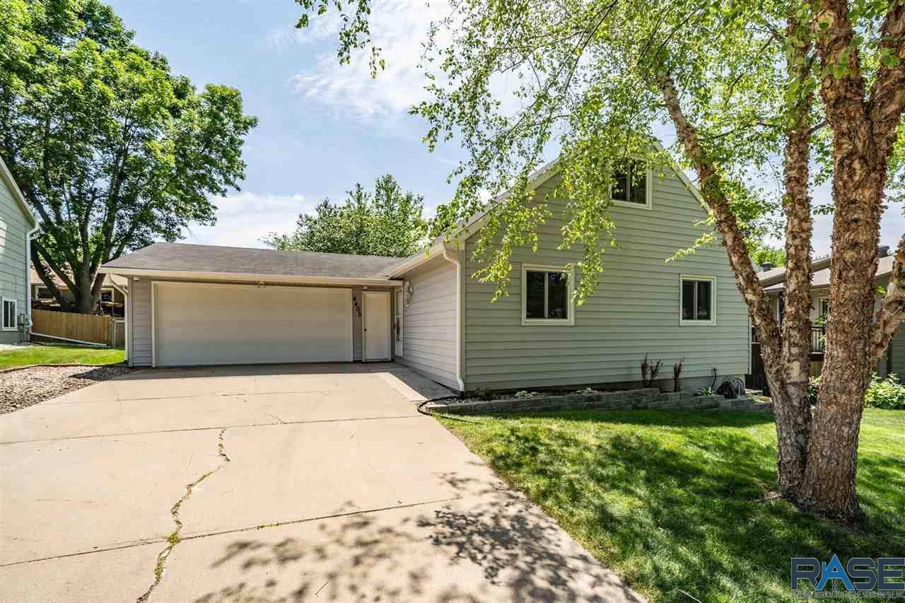 4405 Belmont St - Photo 1
