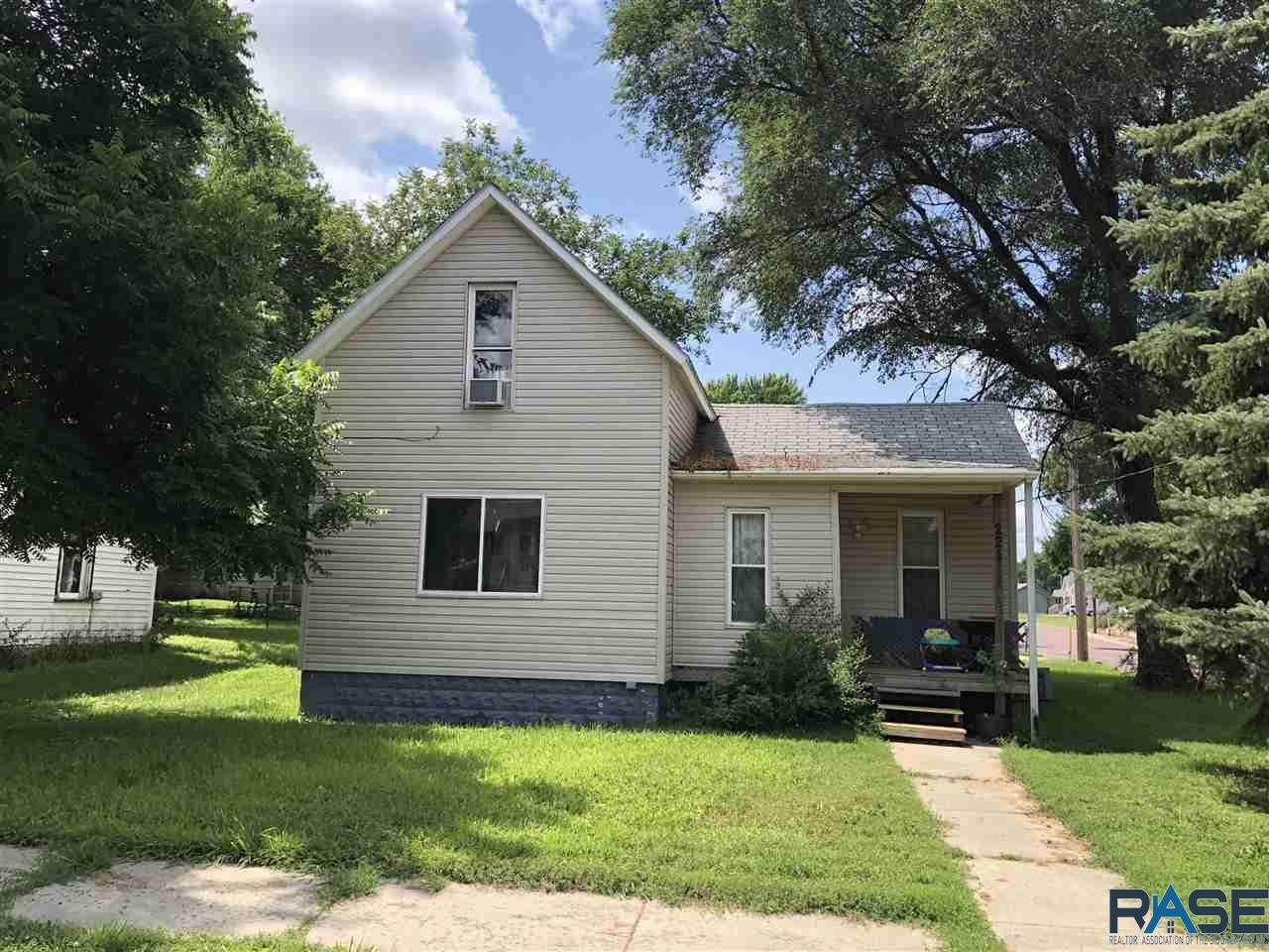 221 Johnson Ave - Photo 1