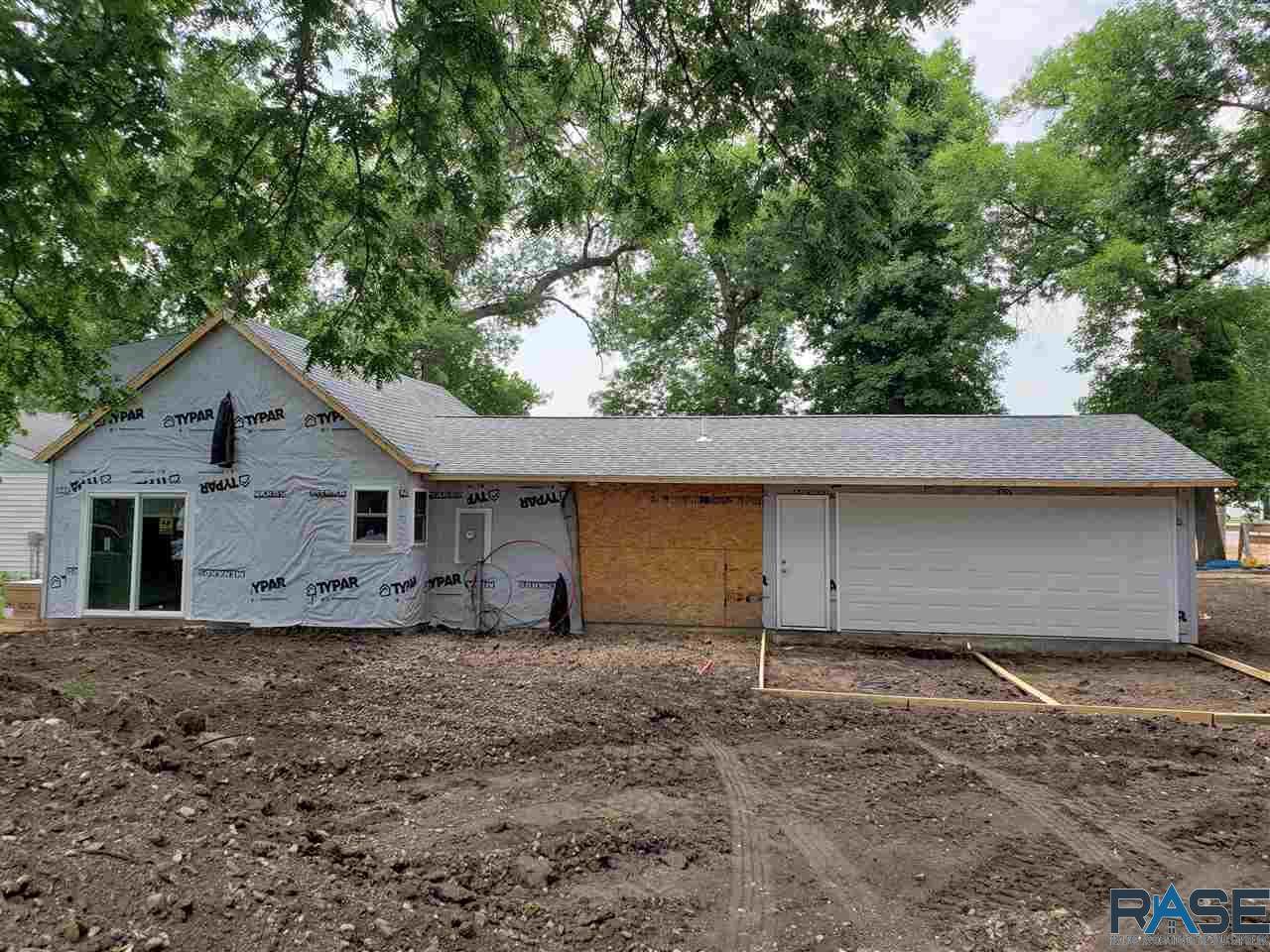 201 Central Ave - Photo 1