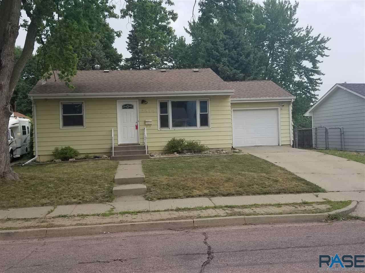 2912 Sioux St - Photo 1