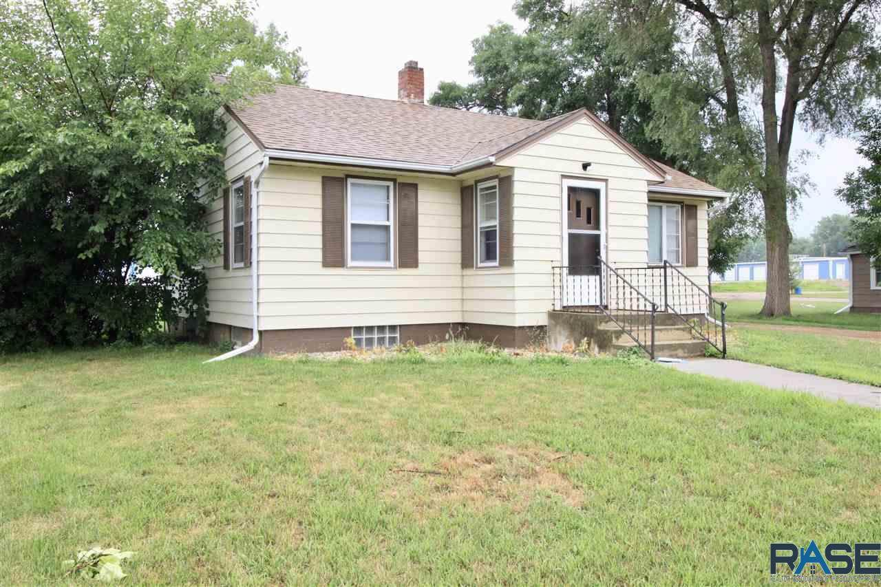 208 1st Ave - Photo 1