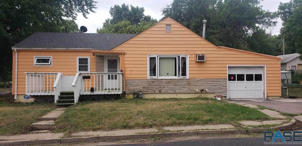 1531 Wayland Pl - Photo 1