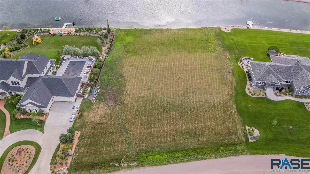 27248 Regal Ct - Photo 1