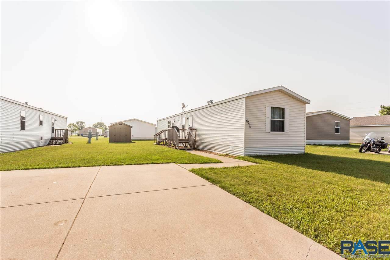 6016 Prestwick Pl - Photo 1