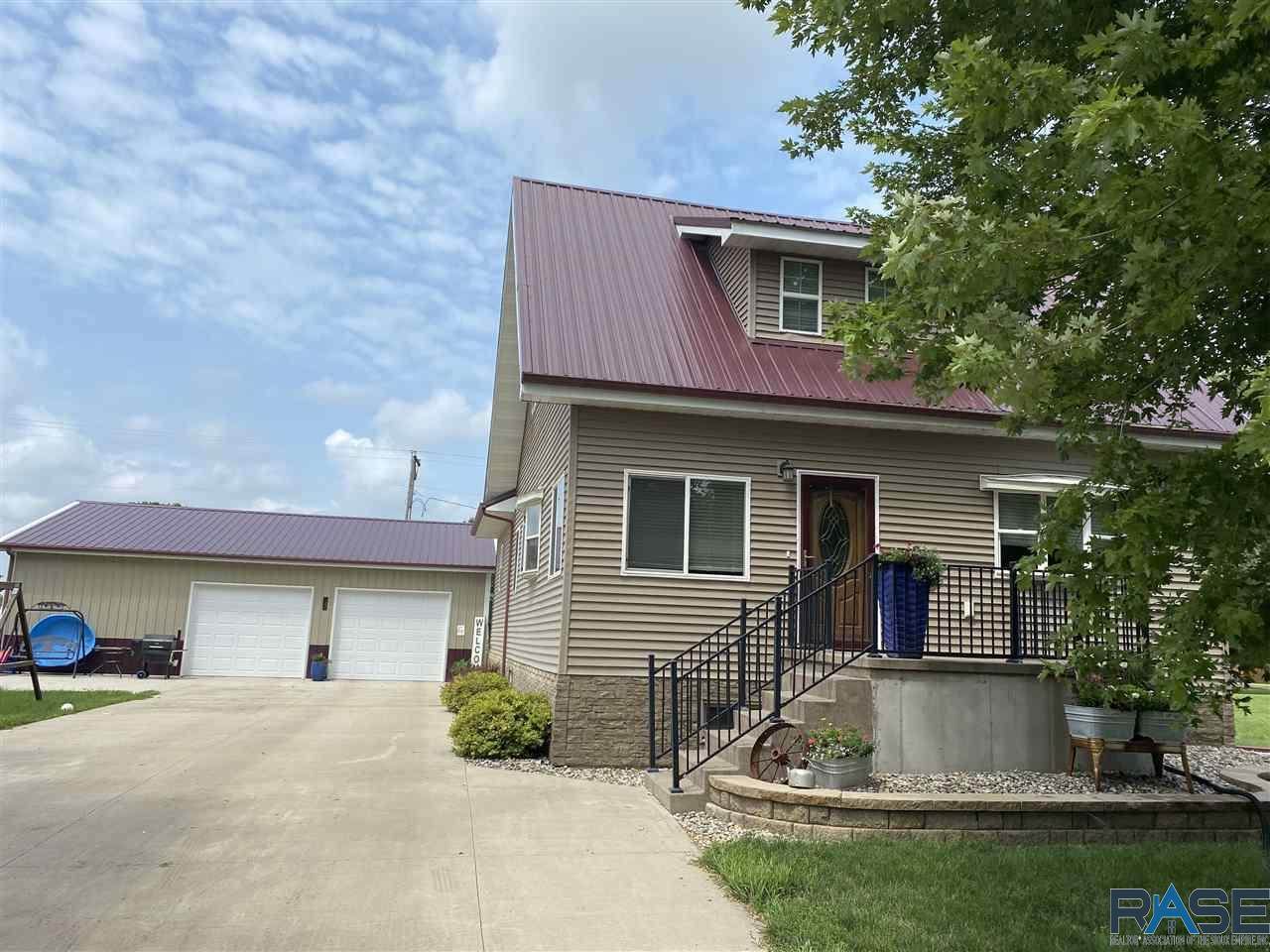 307 Main St - Photo 1