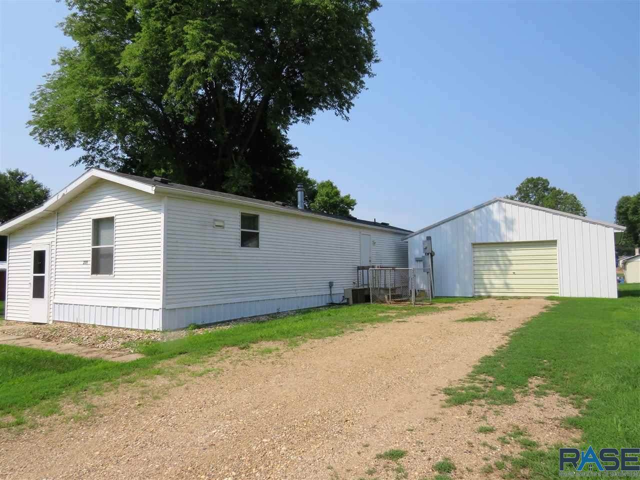 209 Sioux St - Photo 1