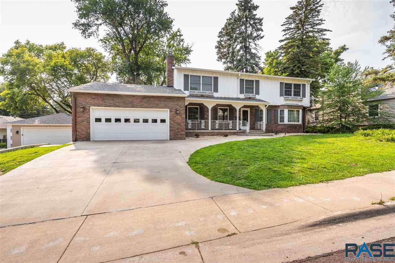 1805 Pendar Ln - Photo 1