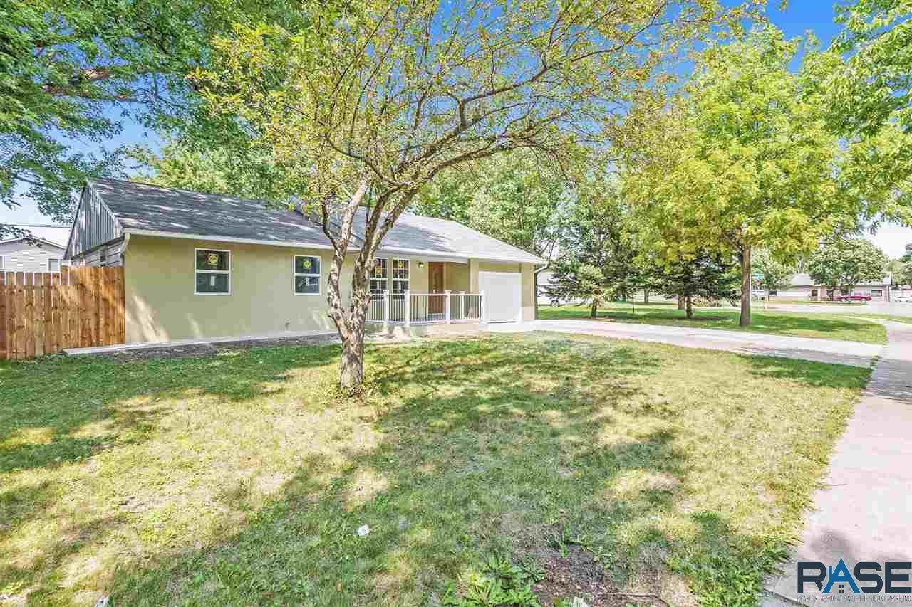3601 Holbrook Ave - Photo 1
