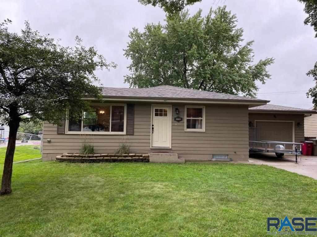 1009 Pam Rd - Photo 1