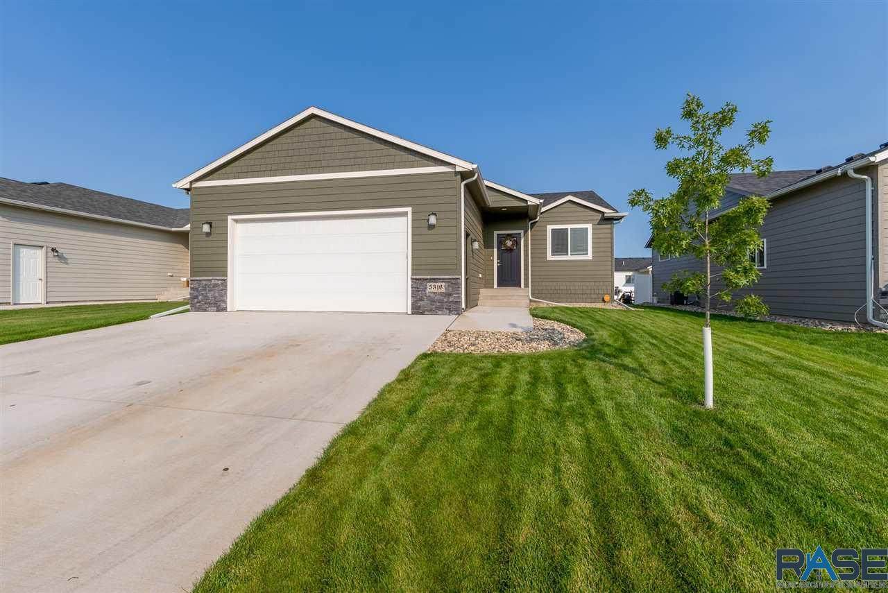 5316 Eastwind Ave - Photo 1