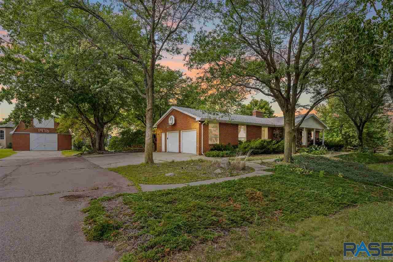8201 Western Ave - Photo 1