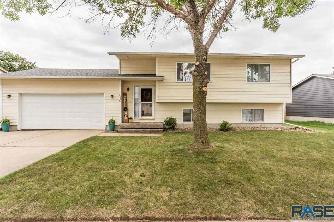 610 Cole Ave - Photo 1
