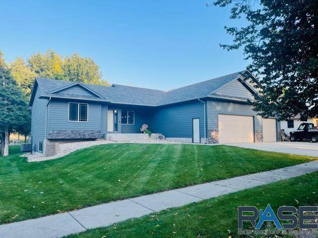 104 Clark St - Photo 1