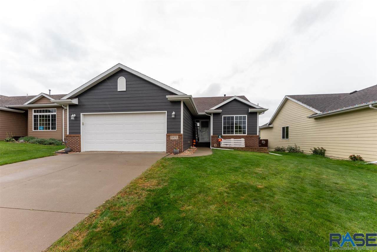 5805 Hemlock Dr - Photo 1