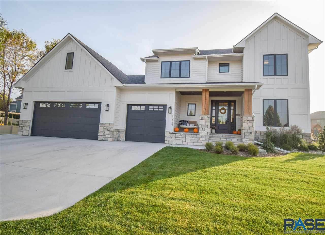1204 Sugar Maple Dr - Photo 1