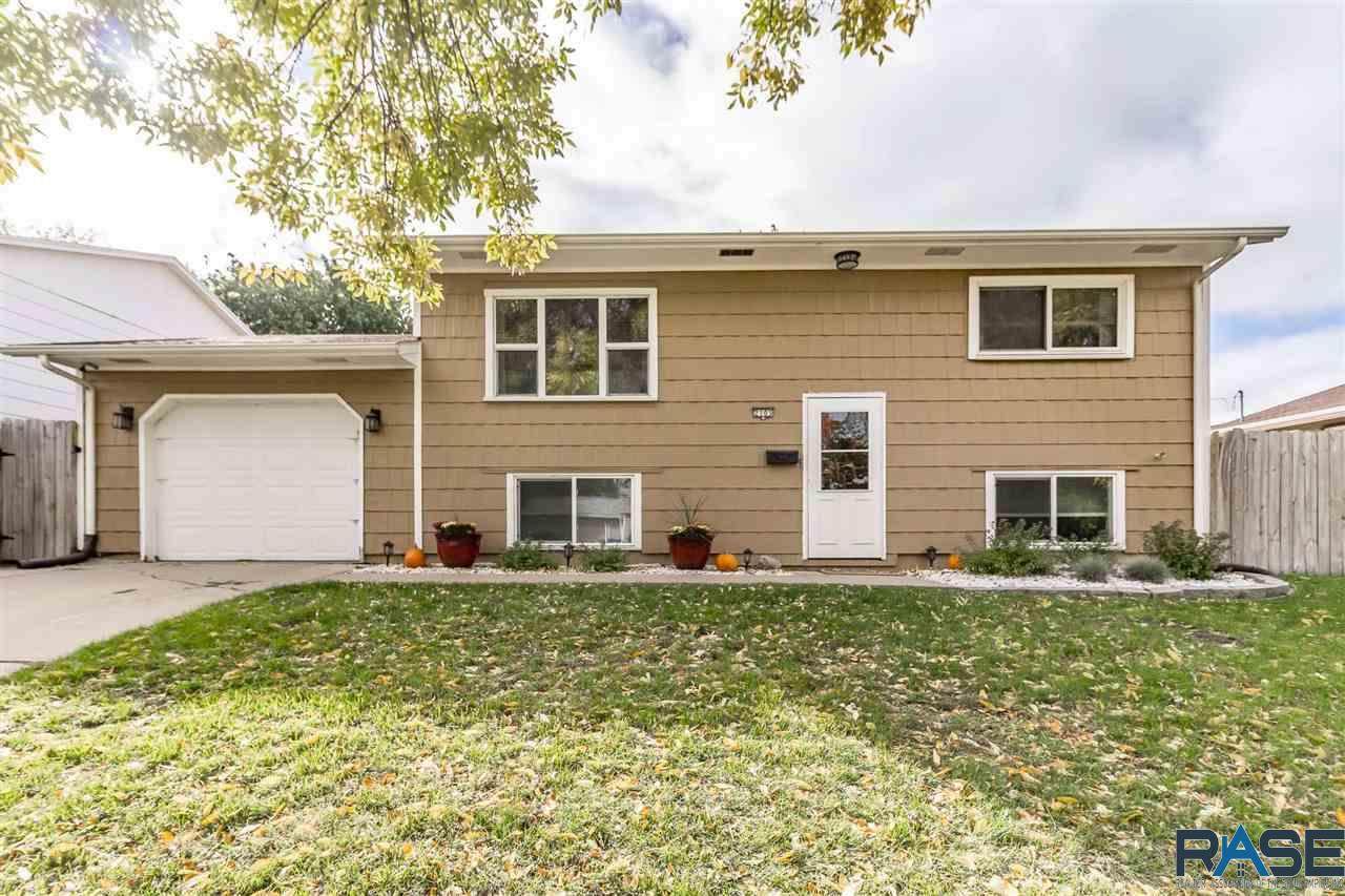 2105 Madison St - Photo 1
