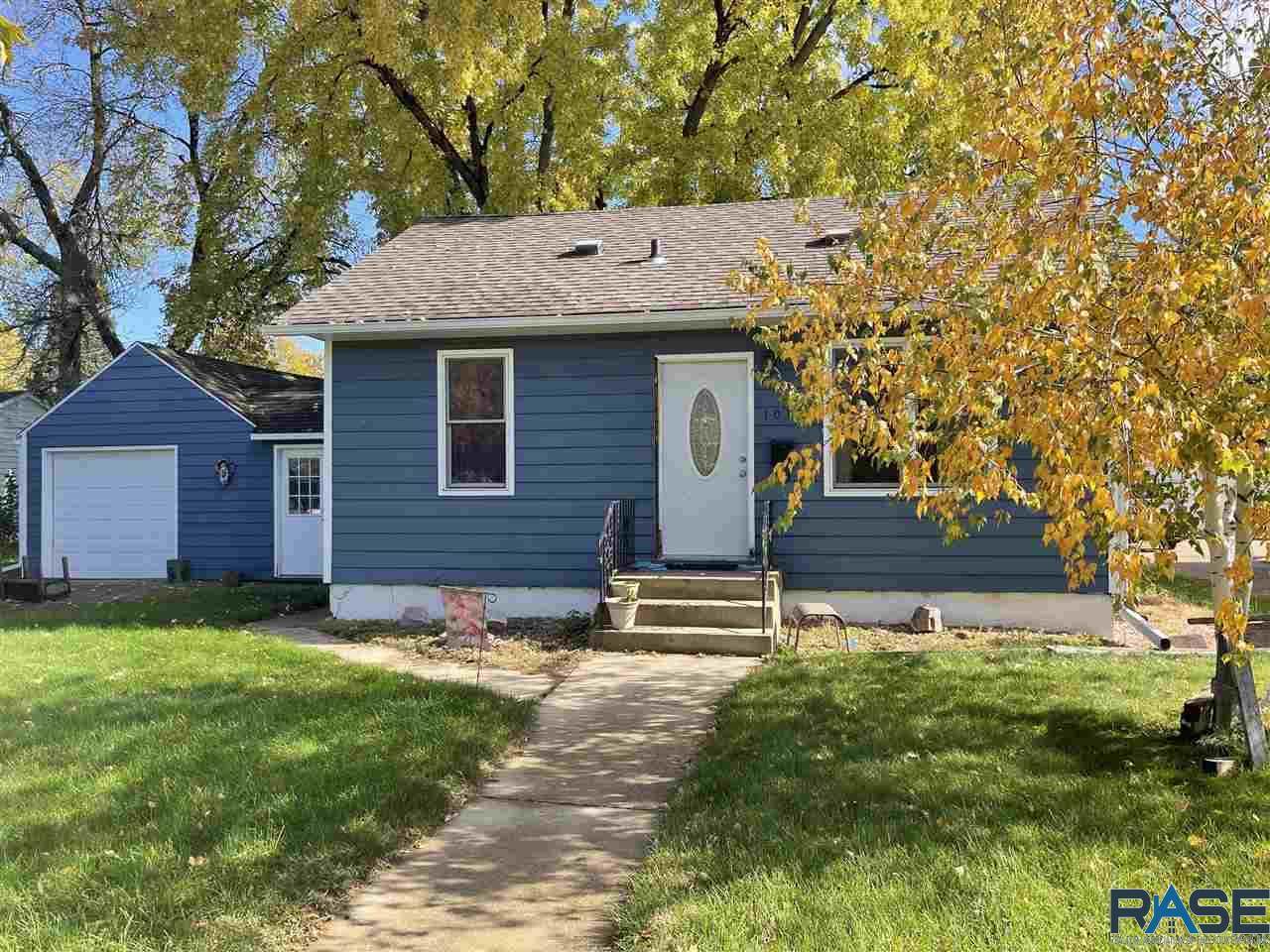 1012 Elmwood Ave - Photo 1