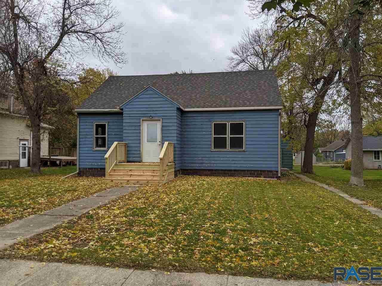 816 Mckenzie St - Photo 1