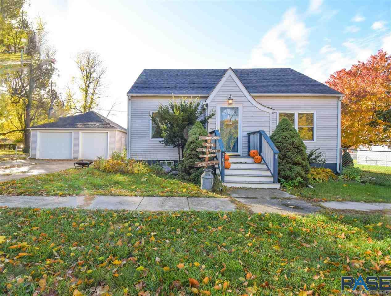 301 Florida St - Photo 1