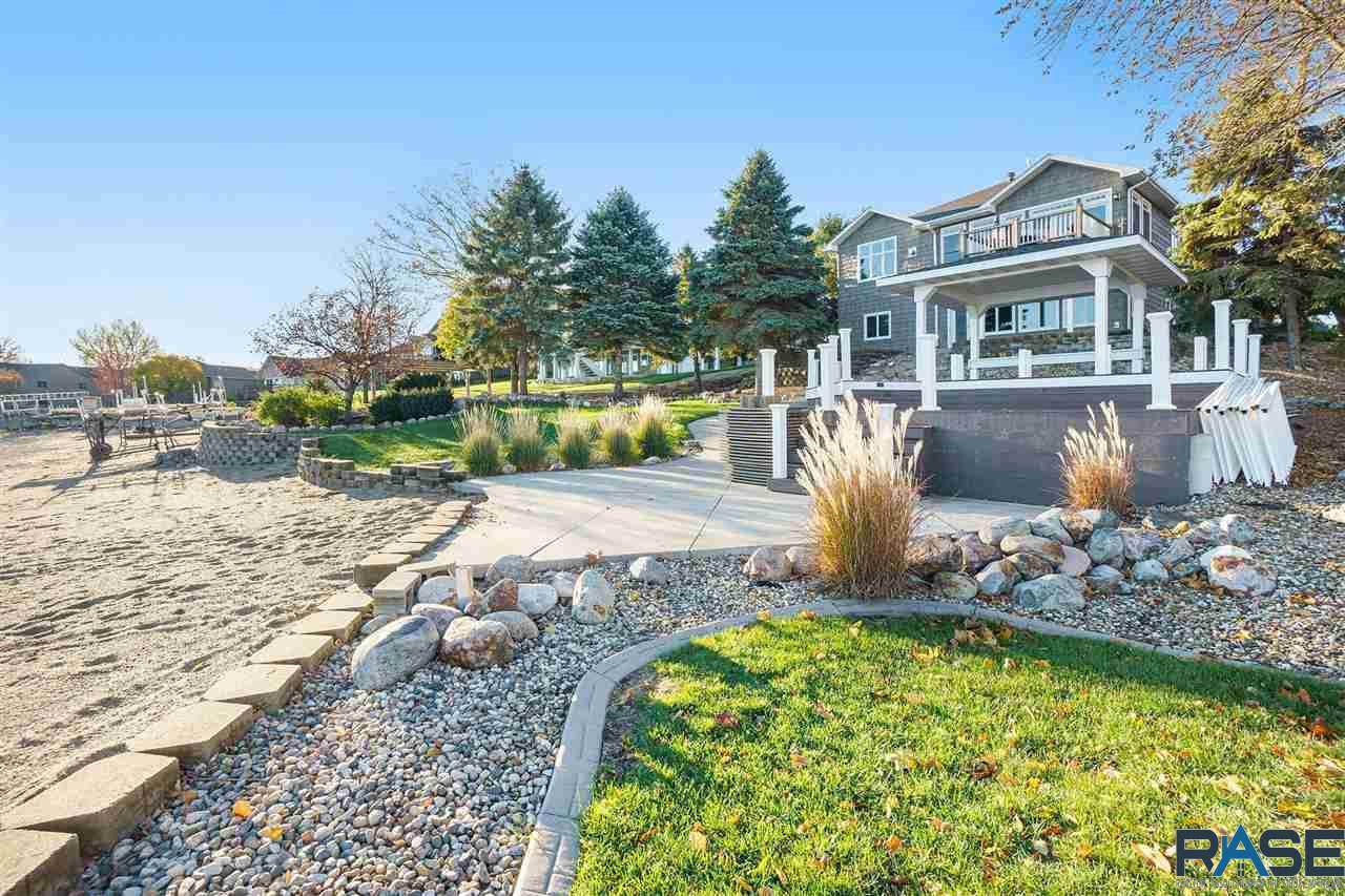 6380 Harbor Way - Photo 1