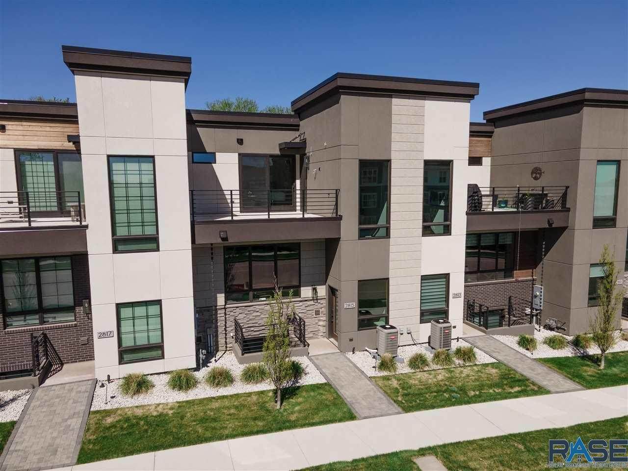 2805 Terry Ave - Photo 1