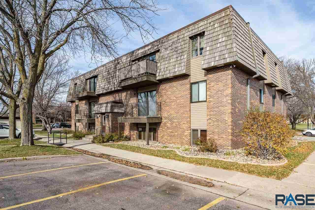 3556 Gateway Blvd - Photo 1