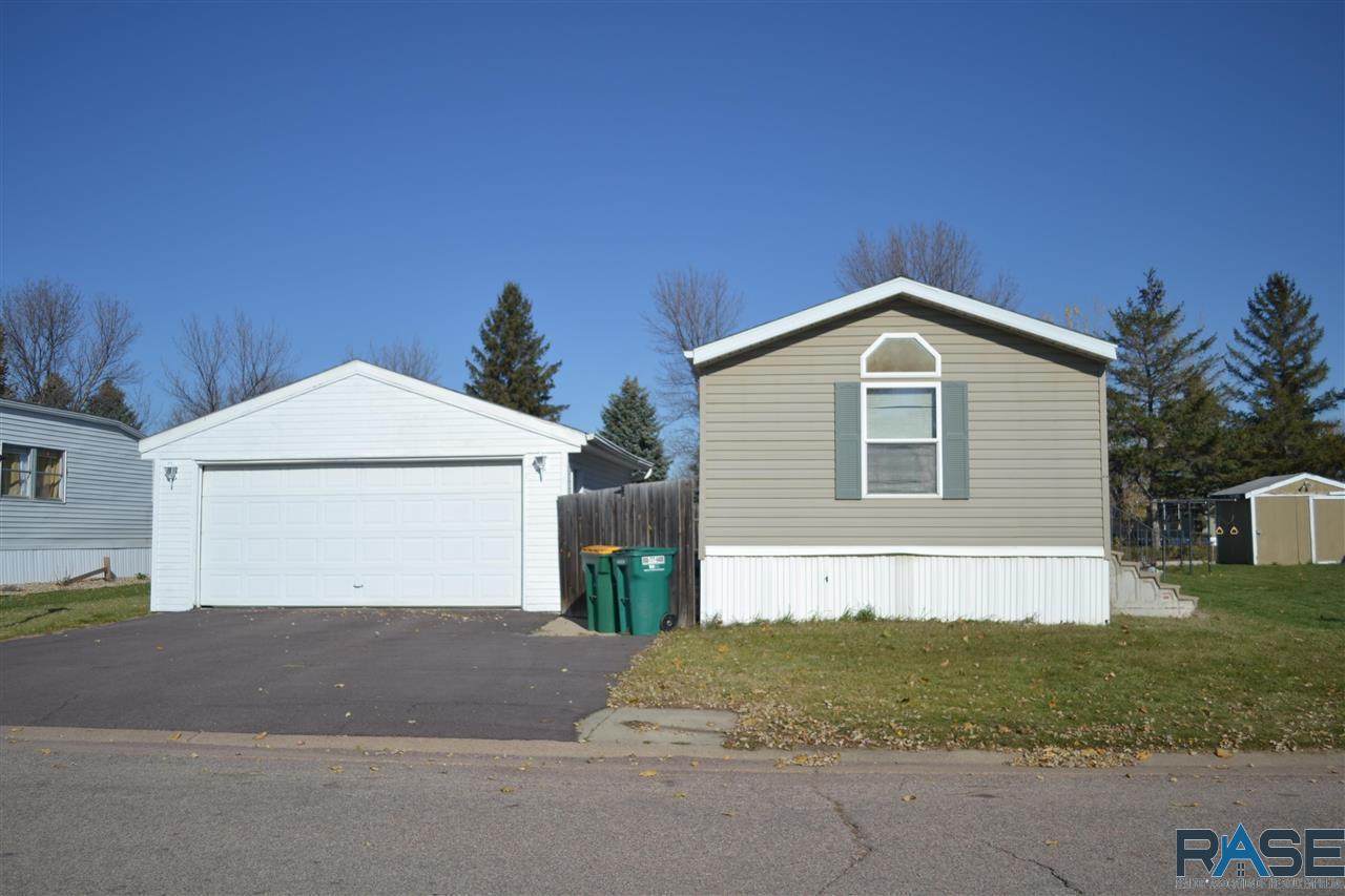 5800 W. Tanager Pl - Photo 1
