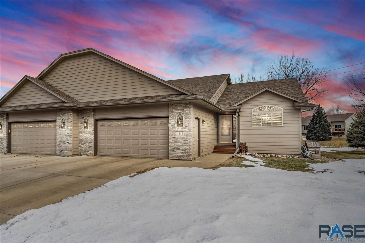3414 Haromony Dr - Photo 1