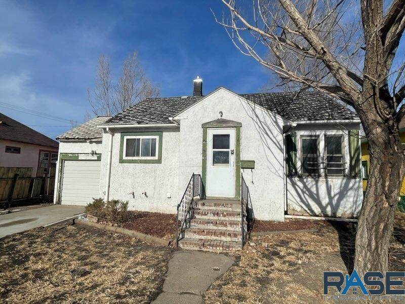 108 9th St - Photo 1