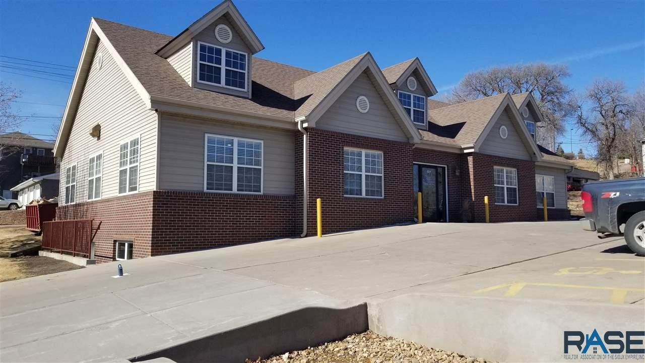 601 Minnesota Ave - Photo 1