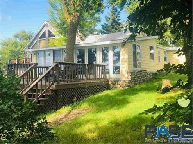 1473 Lakeview Dr - Photo 1