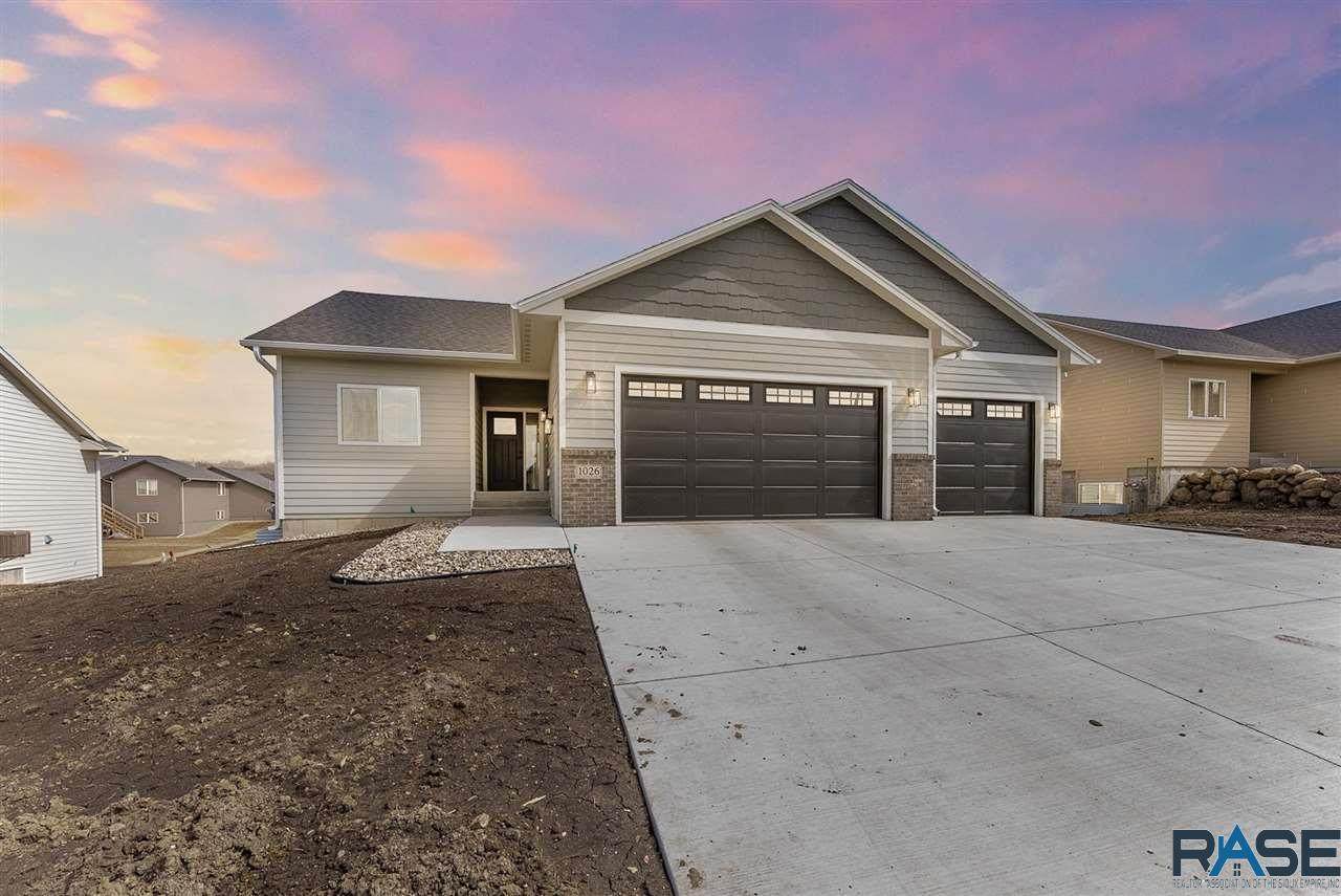 1026 Archer Dr - Photo 1