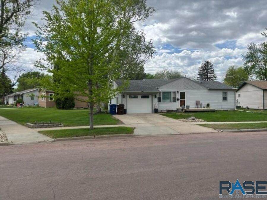 1313 5th Ave - Photo 1