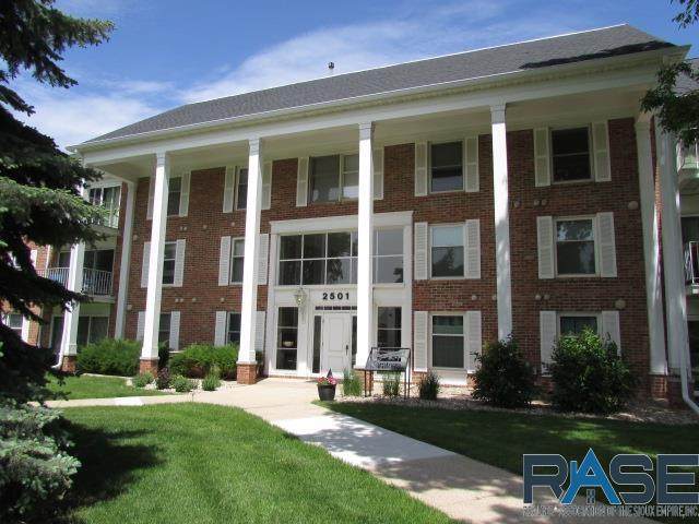 2501 Kiwanis Ave - Photo 1