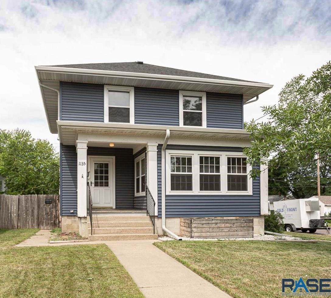 1135 Main Ave - Photo 1