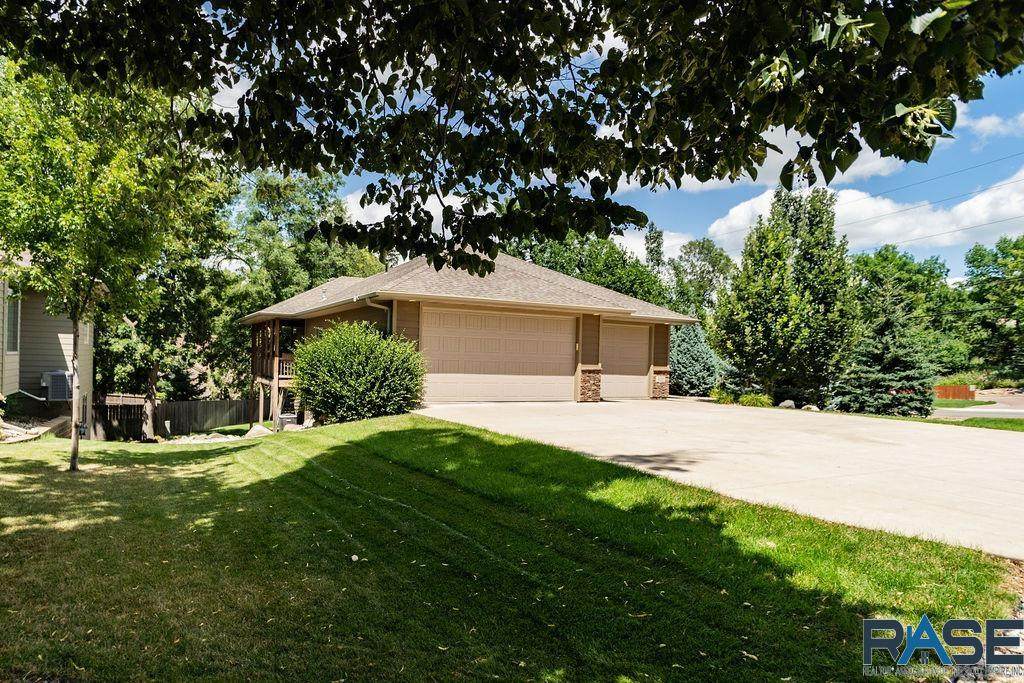500 Batcheller Ln - Photo 1