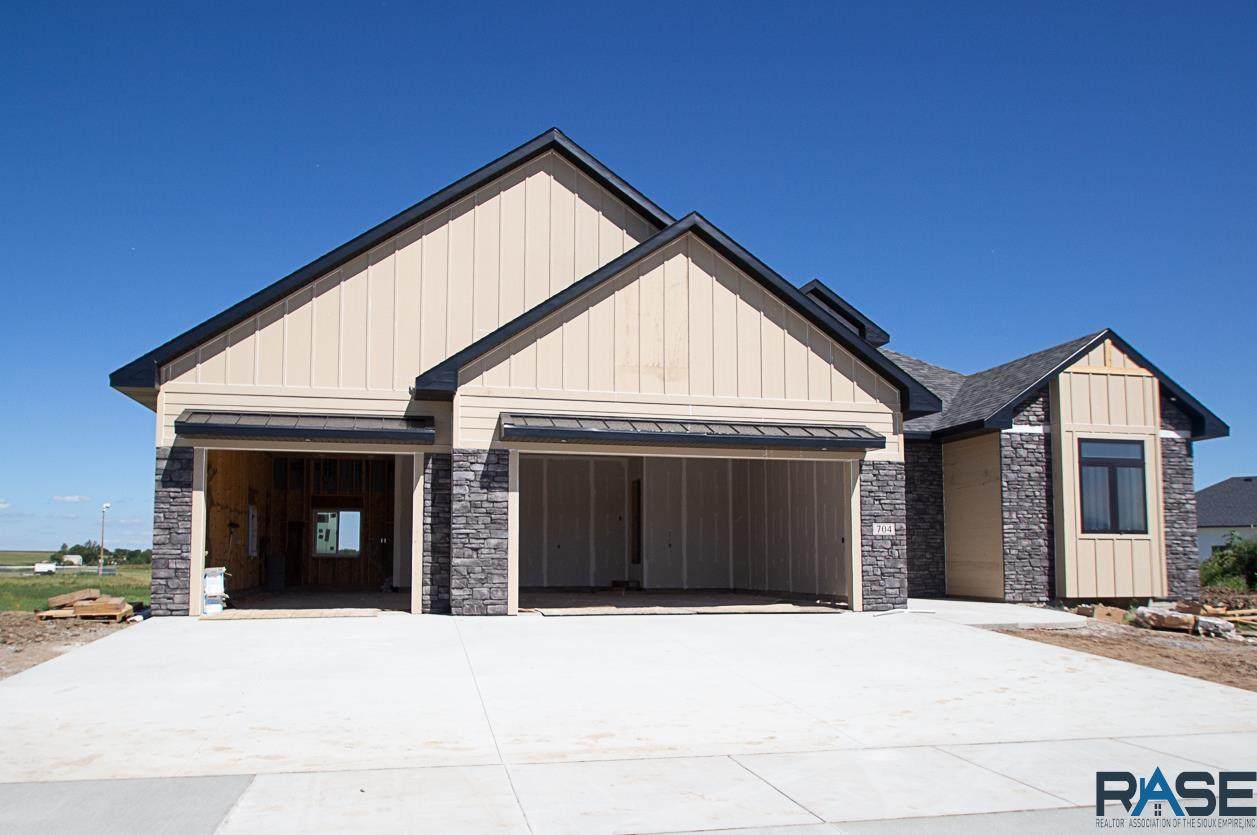 704 Turtle Creek Dr - Photo 1