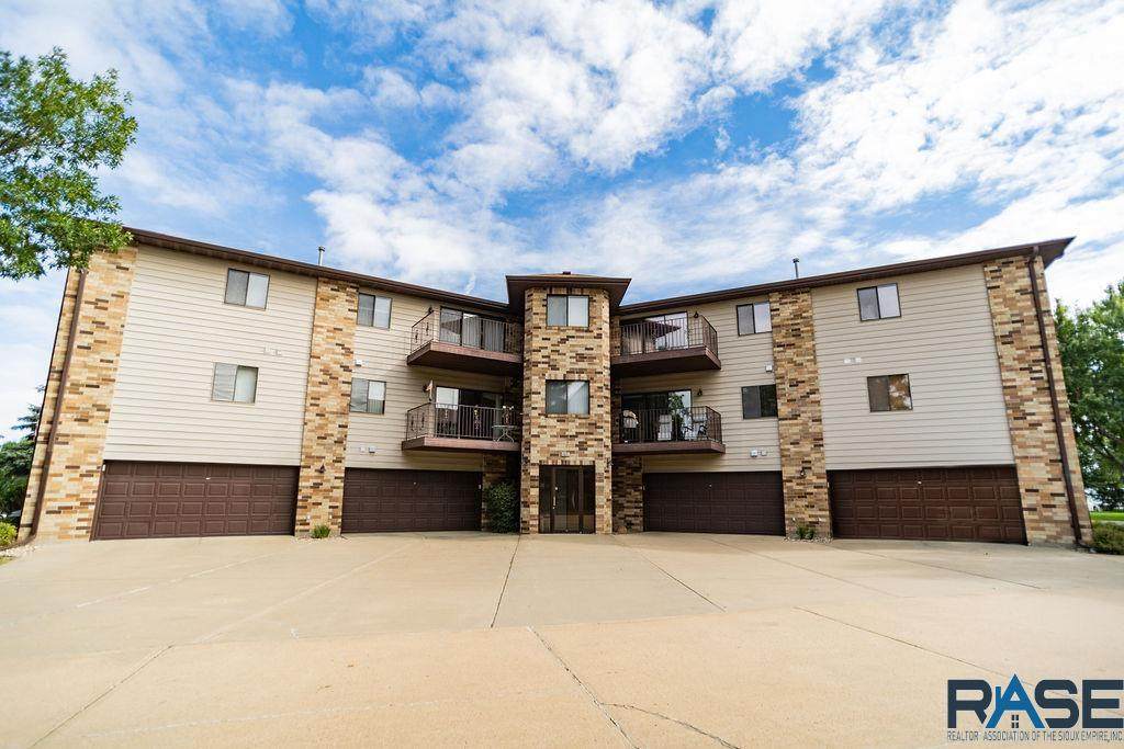 4601 Custer Ln - Photo 1