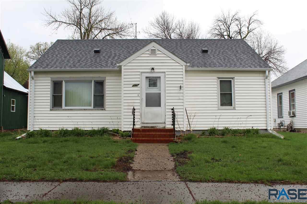 519 Cedar St - Photo 1