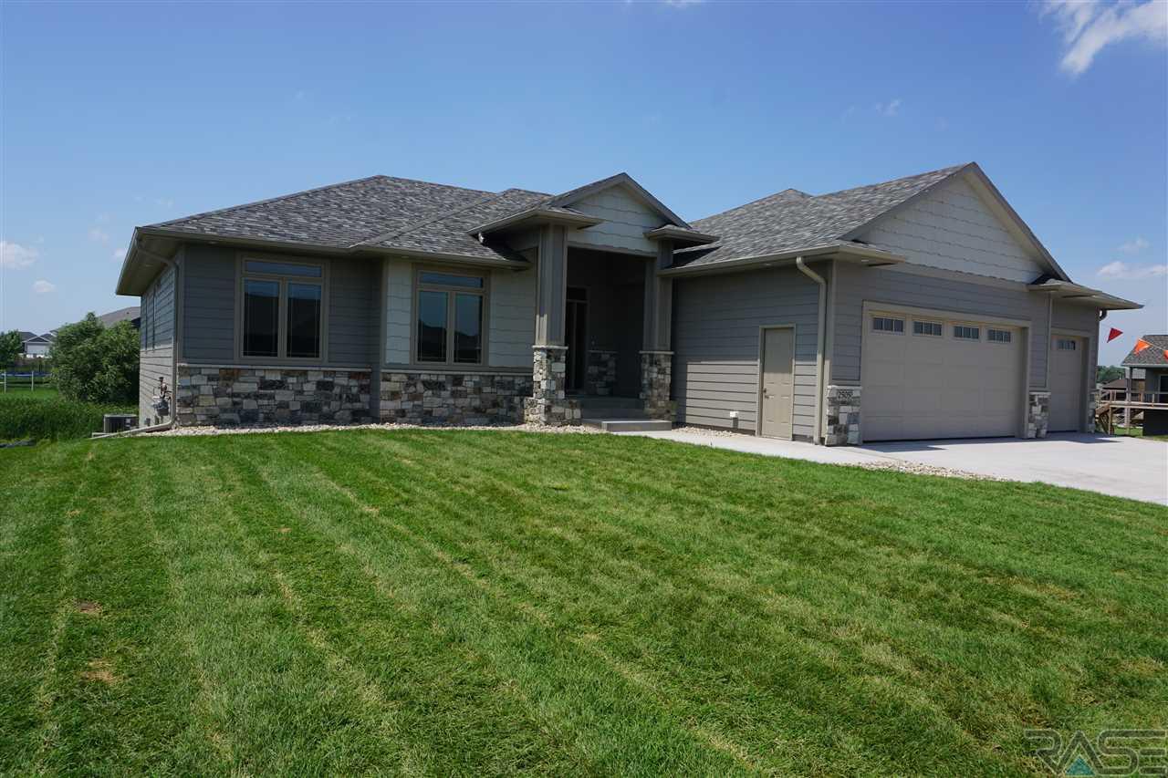 2505 Moss Stone Ave - Photo 1