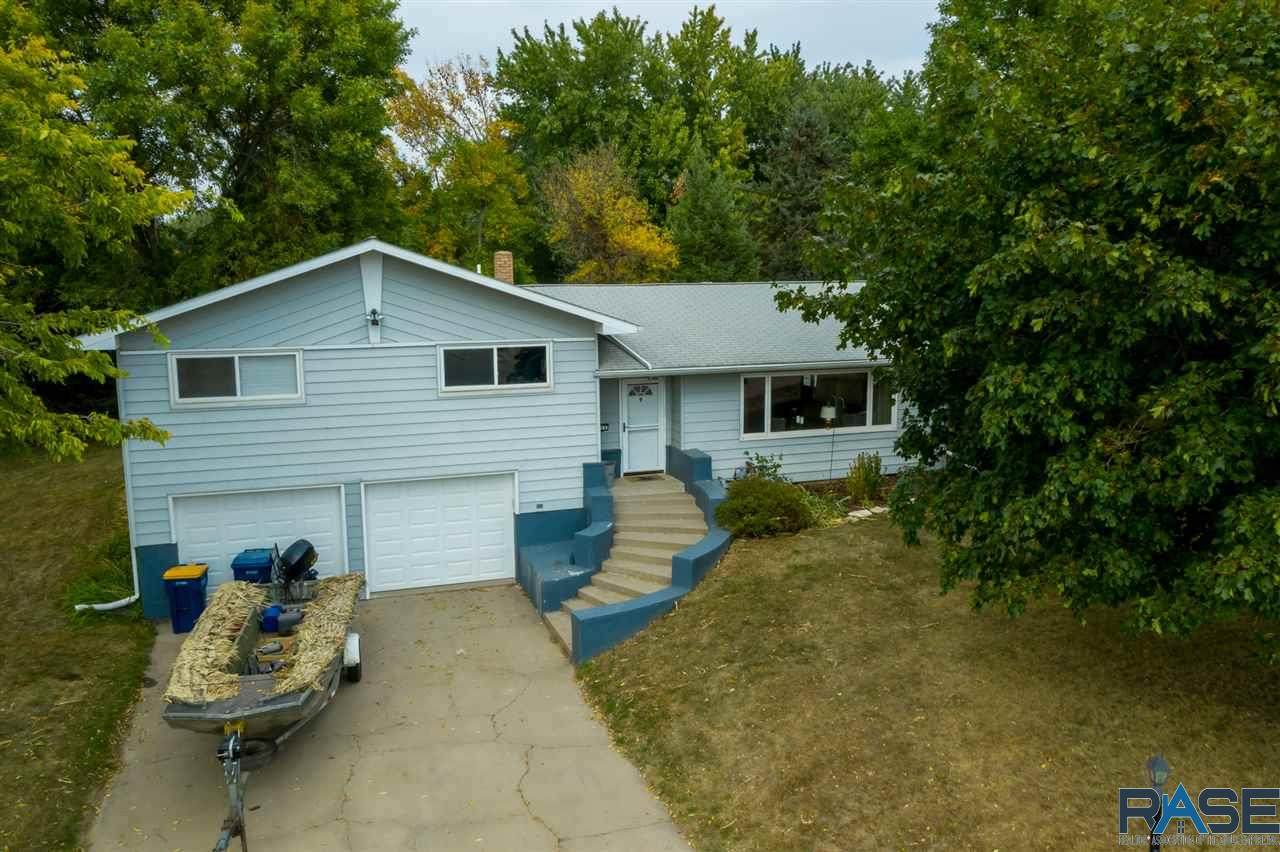200 Viking Ave - Photo 1