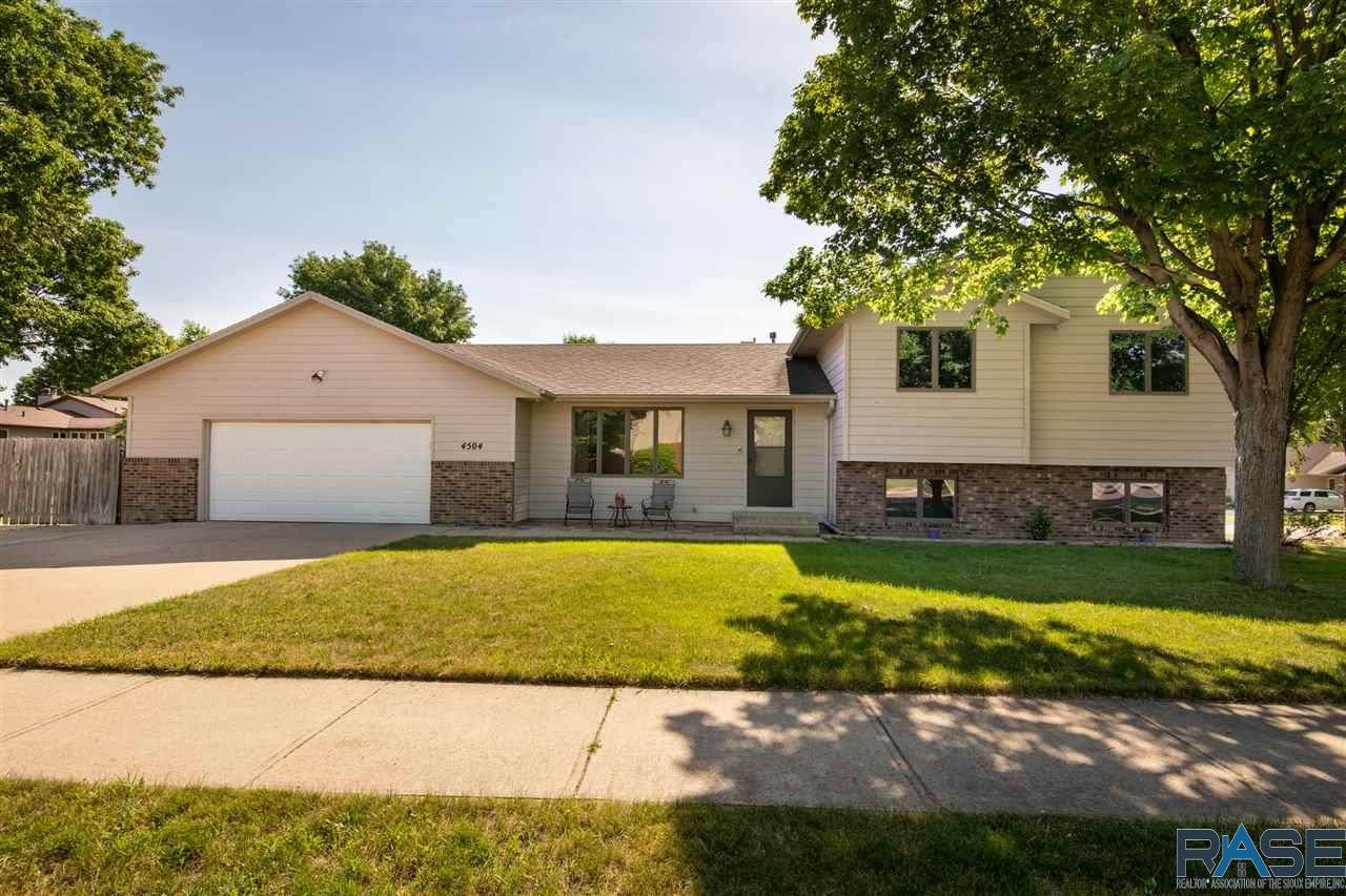 4504 Drexel Dr - Photo 1