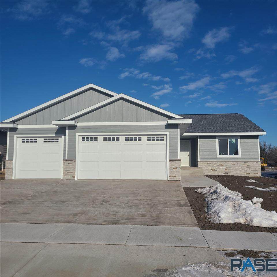 120 Chapelwood Dr - Photo 1