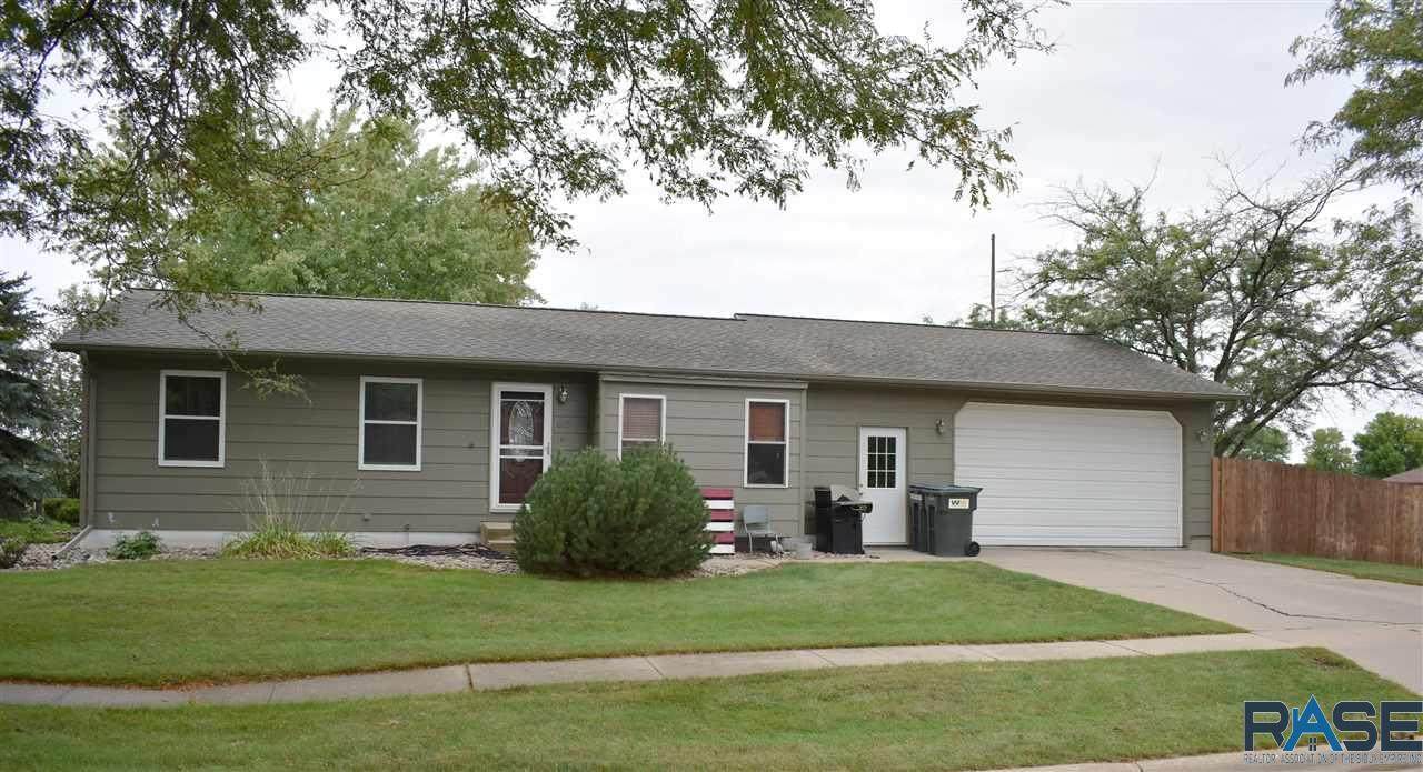 617 Needles Dr - Photo 1
