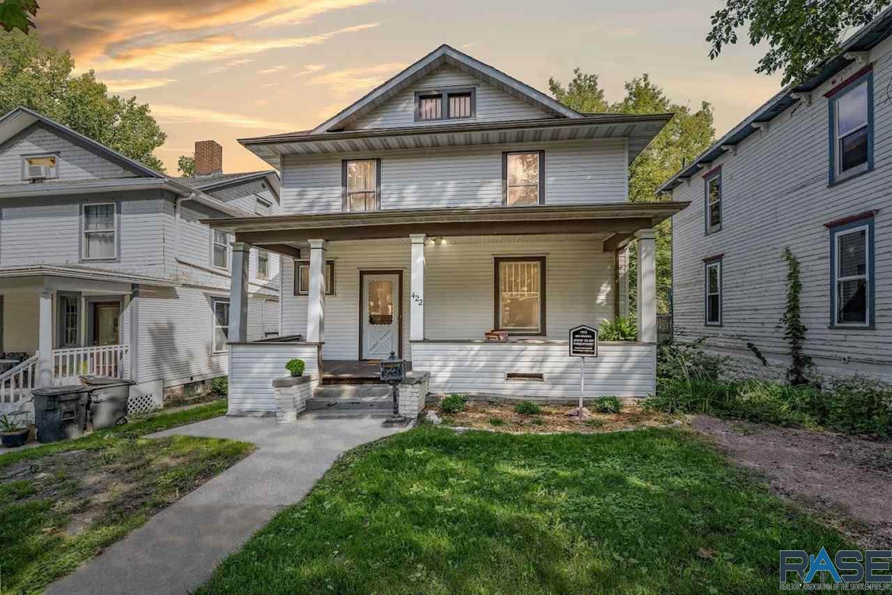 422 Duluth Ave - Photo 1