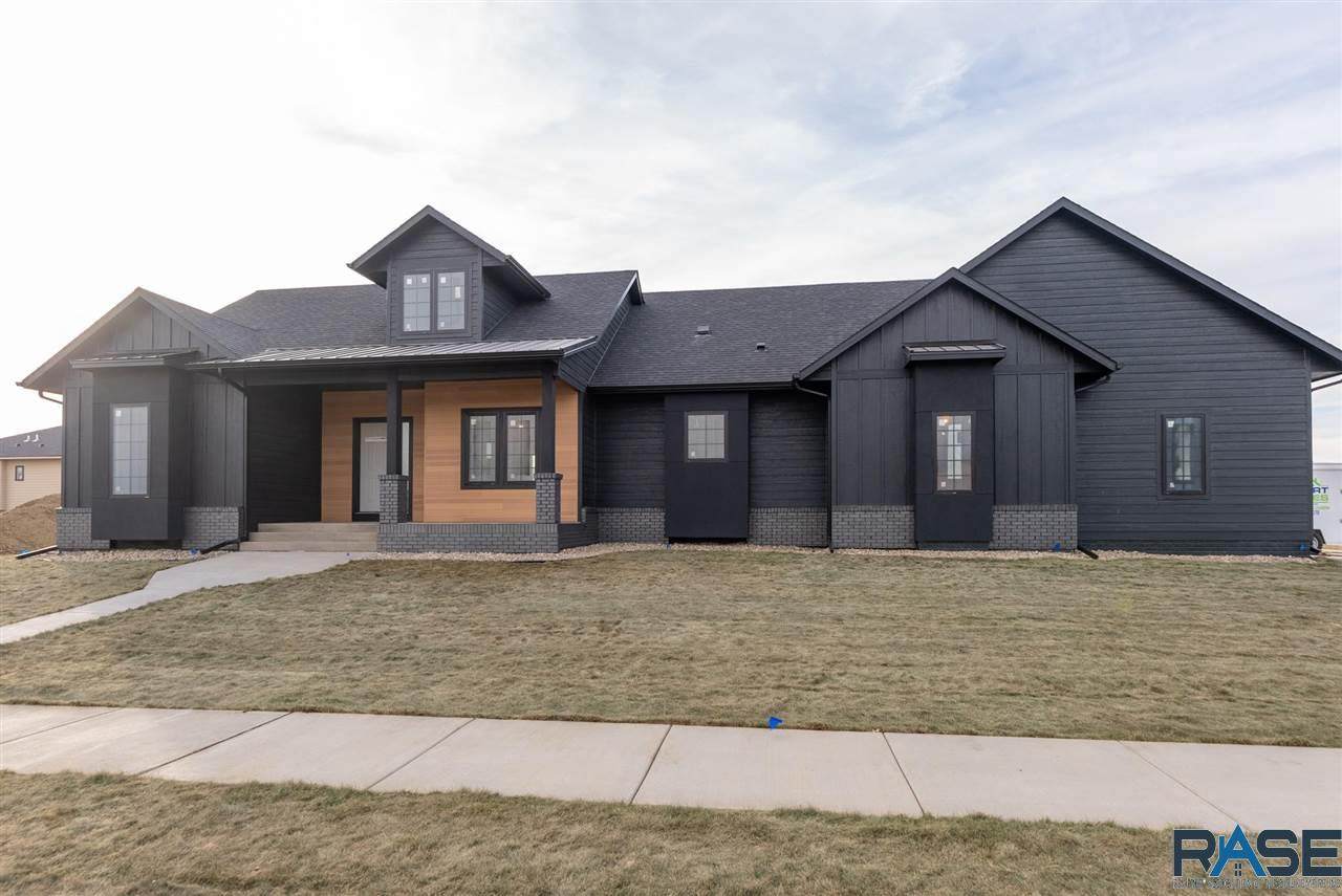 409 Piper Dr - Photo 1