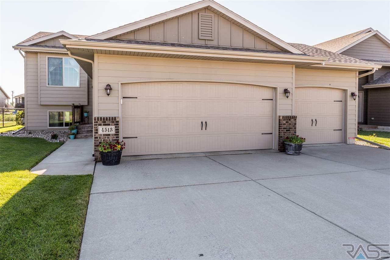 4513 Wassom Ave - Photo 1